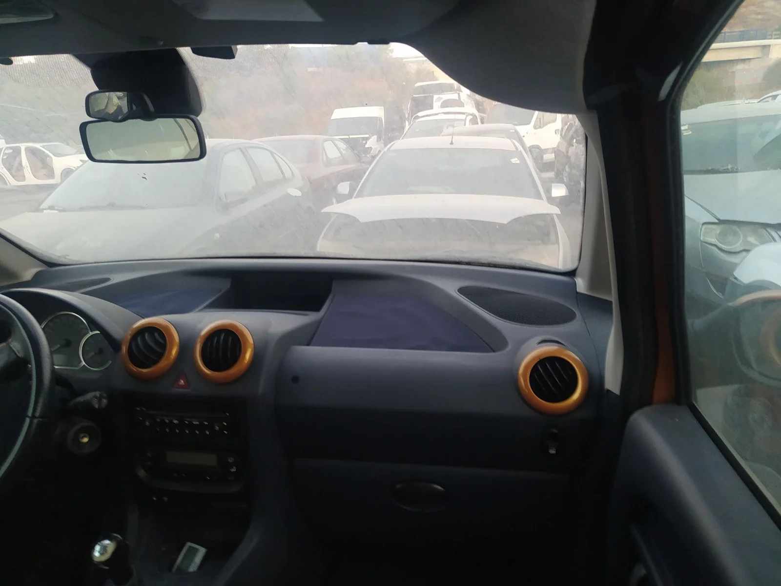 Foto de GUANTERA PEUGEOT 1007 1.4 HDi (68 CV / 50 KW)