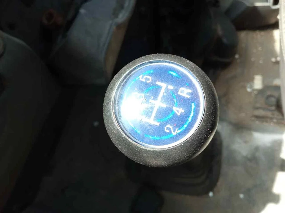 Foto de POMO PALANCA CAMBIO FORD TRANSIT CAJA ABIERTA (FY) 2.4 TDE CAT (125 CV / 92 KW)