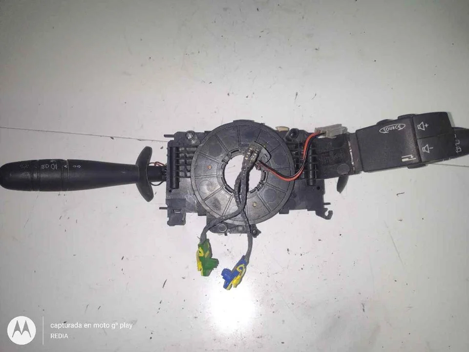 Foto de MANDO MULTIFUNCION RENAULT LAGUNA II (BG0) 1.9 dCi Diesel CAT (101 CV / 74 KW) referencia 8200012245