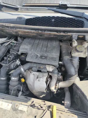 Foto de MOTOR COMPLETO CITROEN BERLINGO FURGÓN 1.6 16V HDi FAP (90 CV / 66 KW) referencia 9HX foto 2