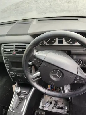 Foto de SALPICADERO MERCEDES-BENZ CLASE B (BM 245) 2.0 CDI CAT (109 CV / 80 KW) referencia A1696800887 FKZ foto 2
