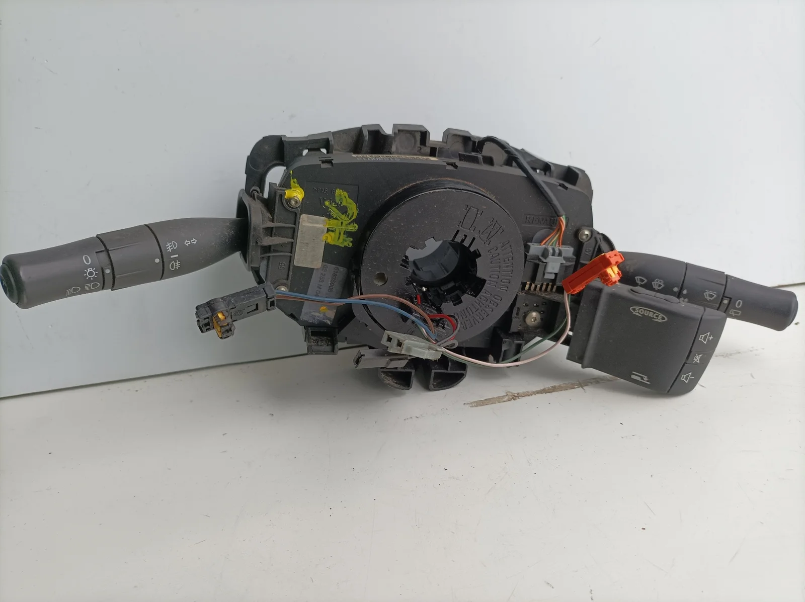 Foto de MANDO MULTIFUNCION RENAULT MEGANE II COUPE/CABRIO referencia 61830013