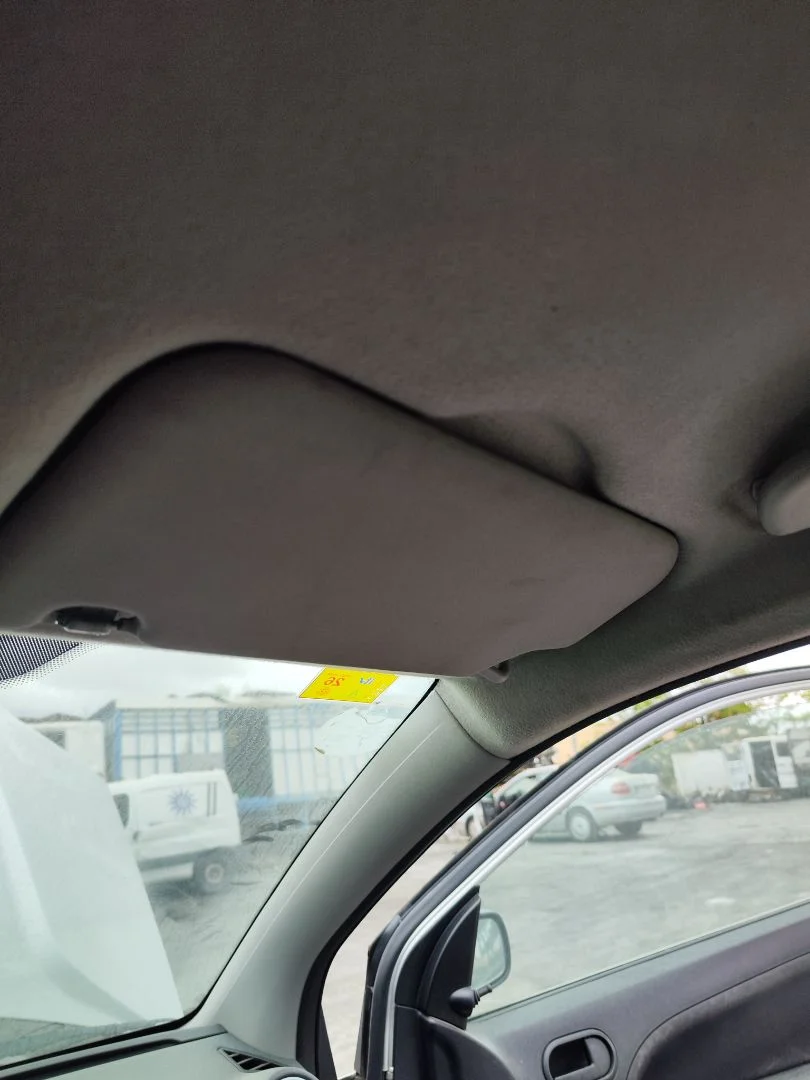 Foto de PARASOL DERECHO FORD FIESTA (CBK) 1.4 TDCi CAT (68 CV / 50 KW)