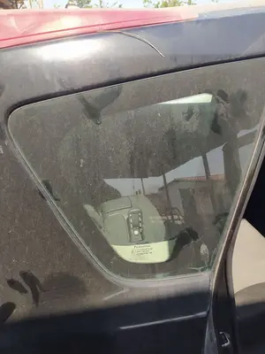 Foto de LUNA CUSTODIA TRASERA DERECHA NISSAN NOTE (E11E) 1.4 CAT (88 CV / 65 KW)