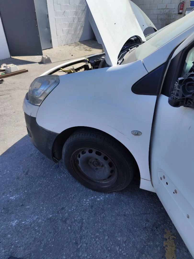 Foto de ALETA DELANTERA IZQUIERDA CITROEN BERLINGO FURGÓN 1.6 16V HDi FAP (75 CV / 55 KW) referencia 7840W2