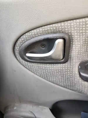 Foto de MANETA INTERIOR DELANTERA DERECHA RENAULT SCENIC I (JA...) 1.9 dCi Diesel CAT (102 CV / 75 KW) referencia 7700353283
