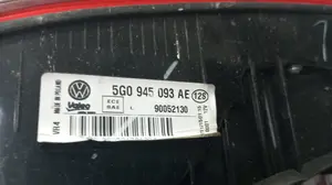 Foto de PILOTO TRASERO IZQUIERDO INTERIOR VOLKSWAGEN GOLF VII (5G1/BE1) 1.6 16V TDI DPF (110 CV / 81 KW) referencia 5G0945093AE foto 2