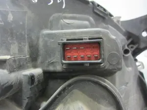 Foto de FARO IZQUIERDO OPEL VECTRA C BERLINA 2.0 DTI (101 CV / 74 KW) referencia 15588700 foto 3