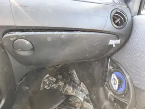 Foto de GUANTERA FIAT II PUNTO (188) BERLINA 1.3 JTD CAT (69 CV / 51 KW)
