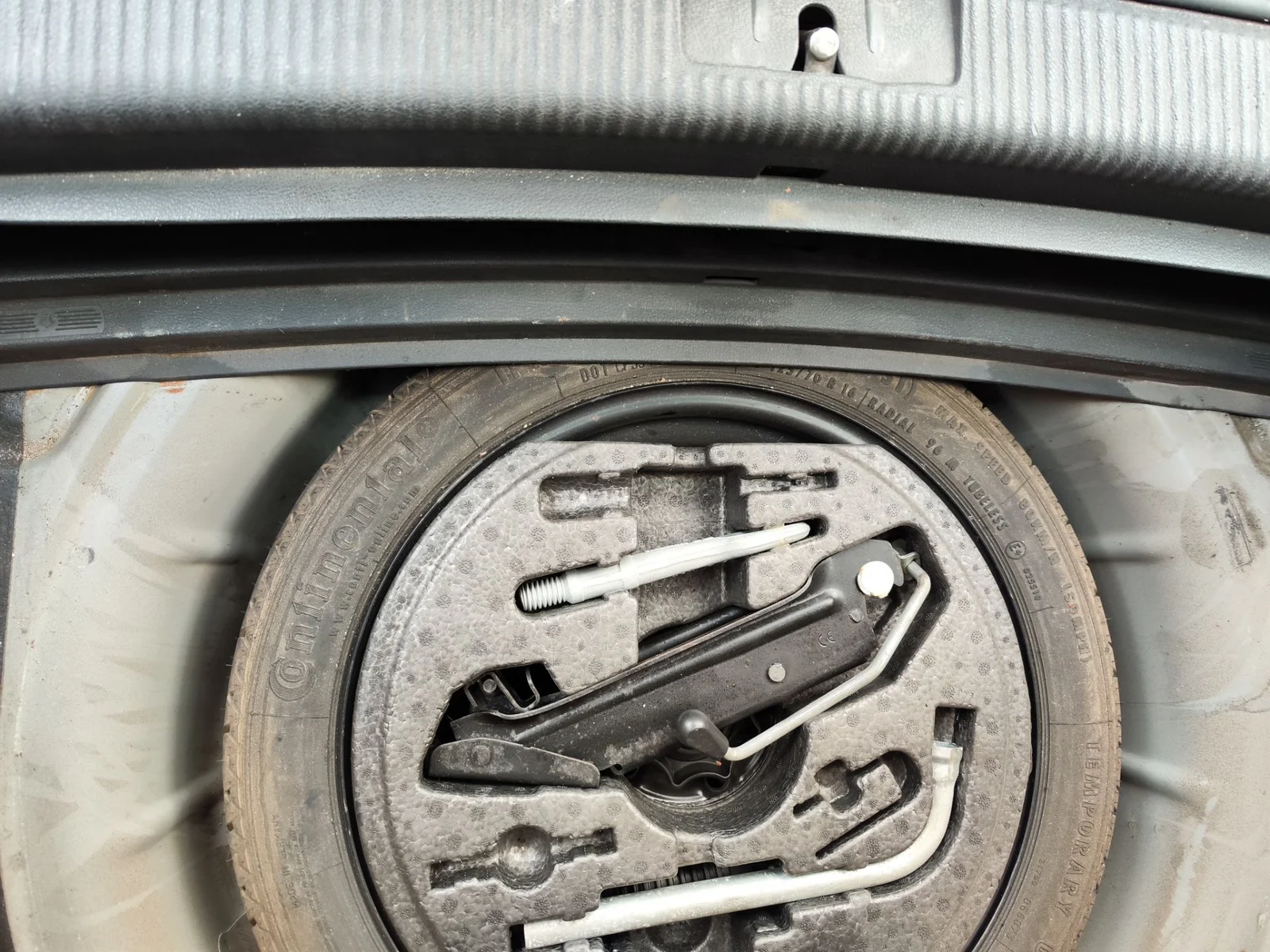 Foto de PANEL TRASERO VOLKSWAGEN GOLF PLUS V (5M1) 1.9 TDI (105 CV / 77 KW)