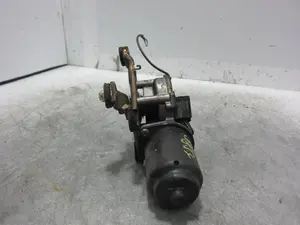 Foto de MOTOR LIMPIA DELANTERO SUZUKI IGNIS RM (MH) 1.3 DDiS Diesel CAT (69 CV / 51 KW) referencia 3810180G01000 foto 4