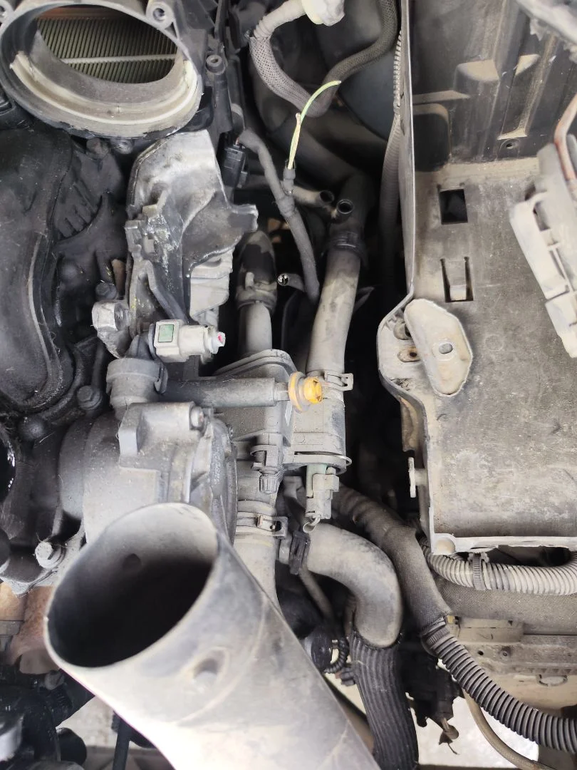 Foto de MOTOR ARRANQUE CITROEN GRAND C4 PICASSO 1.6 16V HDi FAP (109 CV / 80 KW) referencia 5802Z8