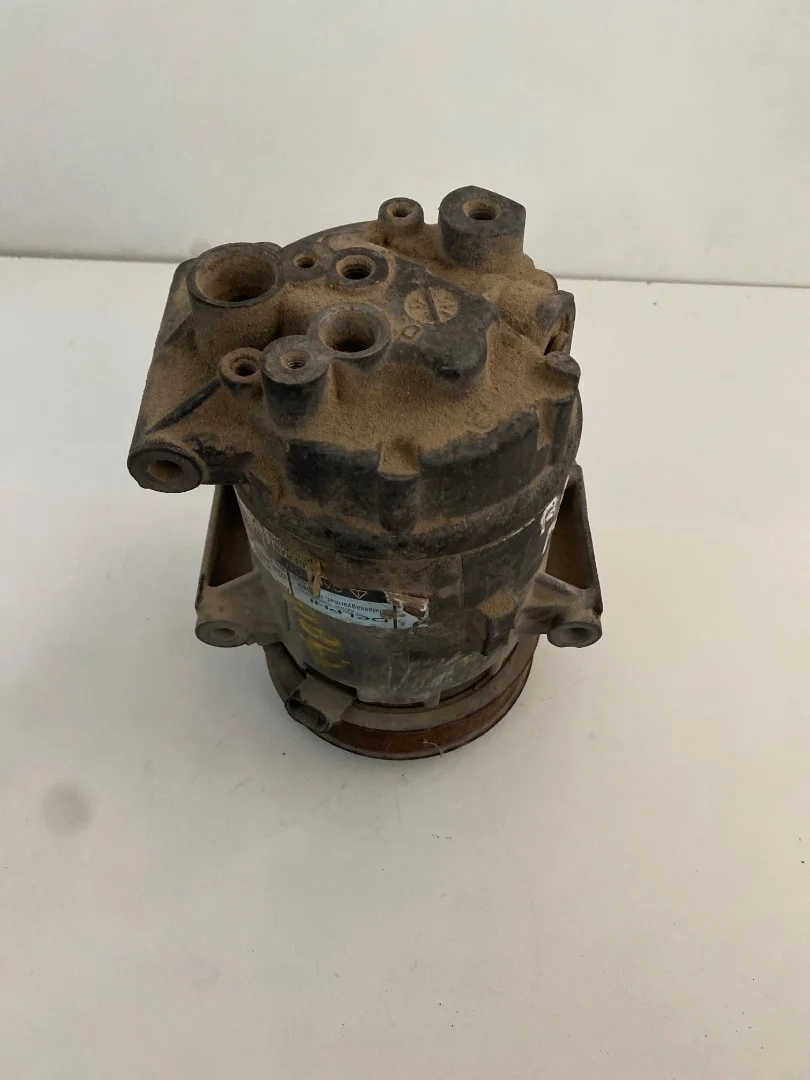 Foto de COMPRESOR AIRE ACONDICIONADO SIN MARCA SIN MODELO referencia 8200309193