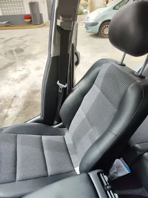 Foto de CINTURON SEGURIDAD DELANTERO DERECHO MERCEDES-BENZ CLASE C (BM 203) BERLINA 3.0 CDI CAT (224 CV / 165 KW)