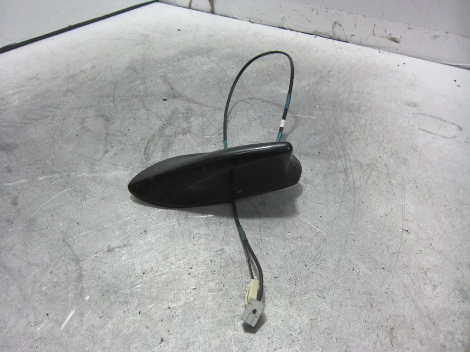 Foto de ANTENA TOYOTA AVENSIS CROSS SPORT (T27) 1.8 16V CAT (147 CV / 108 KW) referencia V310838C