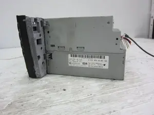 Foto de SISTEMA AUDIO / RADIO CD MERCEDES-BENZ CLS (BM 219) 5.0 V8 24V CAT (306 CV / 225 KW) referencia A2118700089001 foto 4