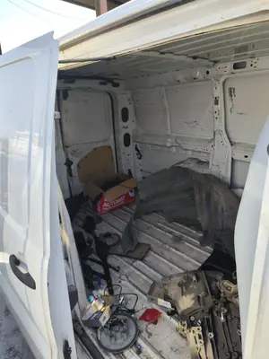 Foto de GOMAS CONTORNO PUERTA CITROEN JUMPY 2.0 HDi CAT (RHK / DW10UTED4) (120 CV / 88 KW)