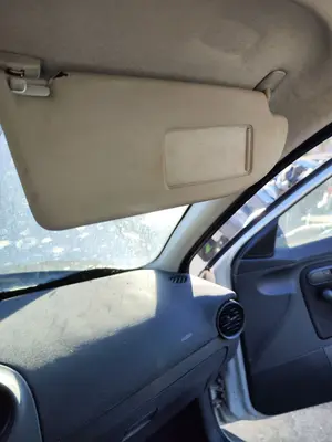Foto de PARASOL DERECHO SEAT CORDOBA BERLINA (6L2) 1.9 TDI (131 CV / 96 KW) foto 2