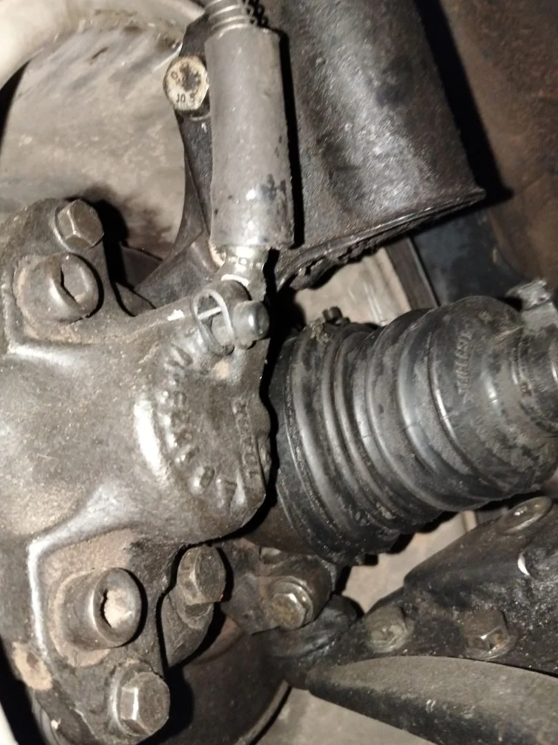 Foto de PINZA DE FRENO DELANTERA DERECHA RENAULT CLIO II FASE I (B/CB0) 1.4 16V (98 CV / 72 KW)