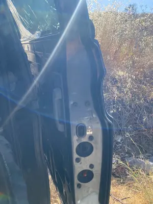 Foto de CERRADURA PUERTA TRASERA IZQUIERDA NISSAN SERENA (C23M) 2.3 Diesel (75 CV / 55 KW)