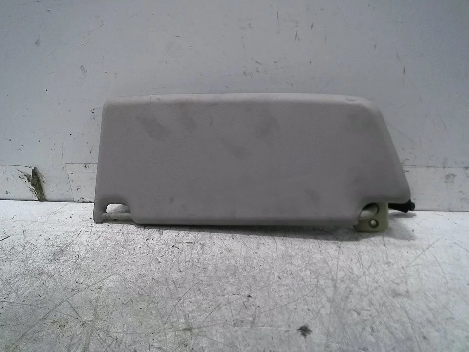 Foto de PARASOL DERECHO OPEL ASTRA H BERLINA 1.6 16V (105 CV / 77 KW) referencia 13113047
