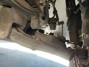 Foto de BRAZO SUSPENSION DELANTERO DERECHO MERCEDES-BENZ SPRINTER II FURGÓN 2.1 CDI CAT (88 CV / 65 KW)