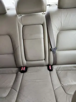 Foto de ASIENTO TRASERO MEDIO VOLVO S80 BERLINA 2.4 Diesel (131 CV / 96 KW) foto 2