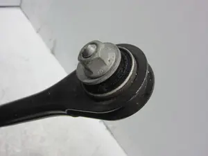 Foto de BRAZO SUSPENSION INFERIOR TRASERO DERECHO PORSCHE MACAN (95BA) referencia 8K0501529L foto 2
