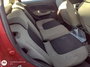 Foto de ENGANCHE CINTURON TRASERO CENTRAL FIAT GRANDE PUNTO (199) 1.4 CAT (78 CV / 57 KW)