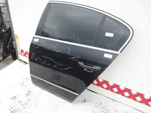 Foto de PUERTA TRASERA IZQUIERDA VOLKSWAGEN PASSAT BERLINA (3C2) 2.0 TDI (140 CV / 103 KW)