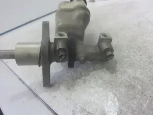 Foto de BOMBA FRENO PEUGEOT 407 1.6 HDi FAP CAT (9HZ / DV6TED4) (109 CV / 80 KW) referencia 9646980980 foto 6