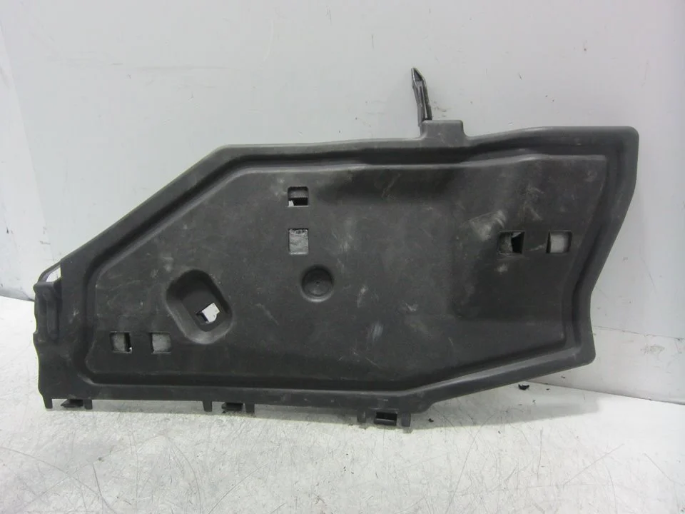 Foto de MOLDURA TOYOTA AVENSIS CROSS SPORT (T27) 1.8 16V CAT (147 CV / 108 KW) referencia 5560705050