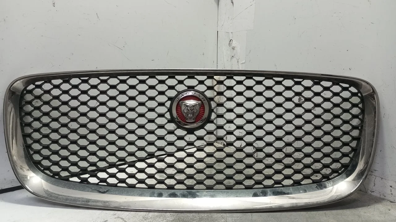 Foto de REJILLA DELANTERA JAGUAR XF 2.0 Diesel CAT (163 CV / 120 KW) referencia HK83018K28AA