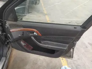 Foto de ELEVALUNAS DELANTERO DERECHO MERCEDES-BENZ CLASE S (BM 220) BERLINA 3.2 CDI CAT (197 CV / 145 KW) referencia A2207200446