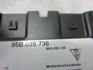 Foto de MODULO ELECTRONICO PORSCHE MACAN (95BA) referencia 95B035736 foto 4
