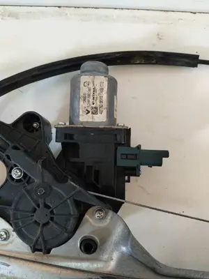 Foto de ELEVALUNAS DELANTERO IZQUIERDO RENAULT MEGANE IV BERLINA 5P referencia 807213056R foto 3