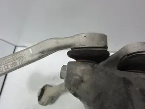 Foto de BRAZO SUSPENSION SUPERIOR DELANTERO IZQUIERDO PORSCHE MACAN (95BA) referencia 8K0509P foto 3