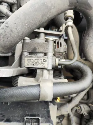 Foto de BOMBA DIRECCION VOLVO S80 BERLINA 2.4 Diesel (131 CV / 96 KW)