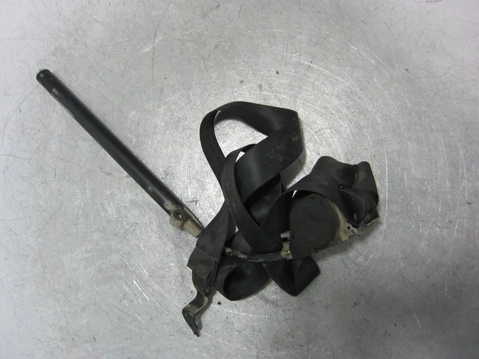 Foto de CINTURON SEGURIDAD DELANTERO DERECHO SEAT INCA (6K9) 1.9 Diesel CAT (1Y) (64 CV / 47 KW) referencia 43594