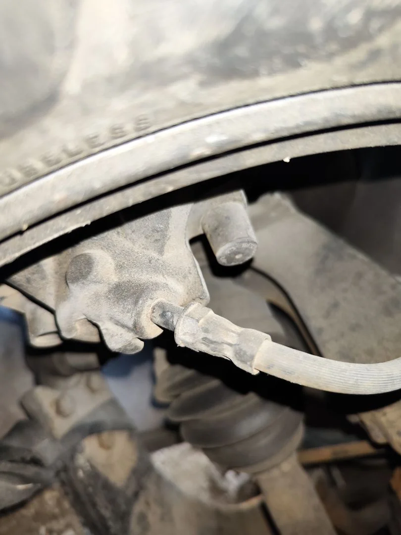 Foto de PINZA DE FRENO DELANTERA DERECHA FORD FOCUS CABRIO (CA5) 2.0 TDCi CAT (136 CV / 100 KW)