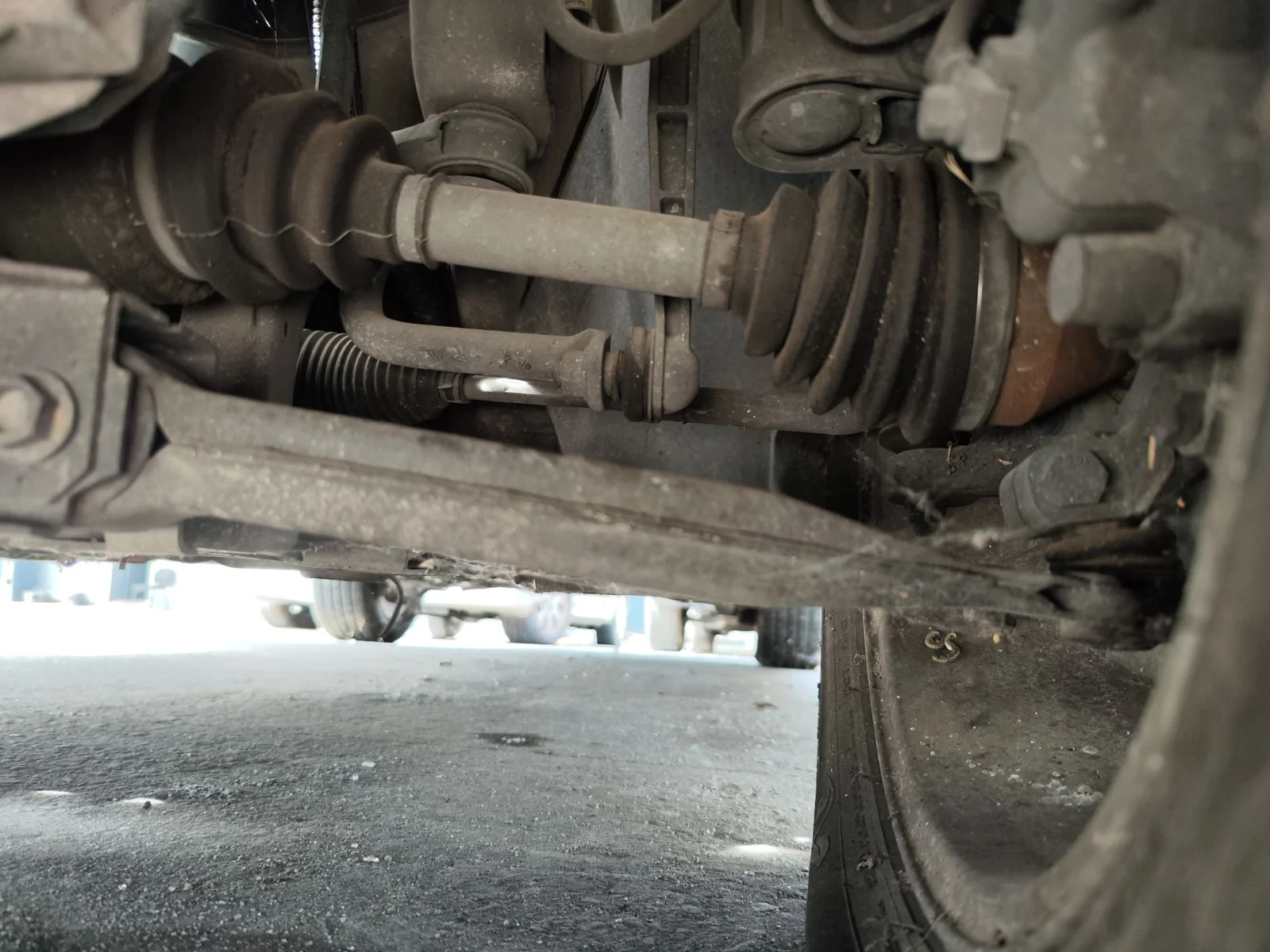 Foto de BRAZO SUSPENSION DELANTERO IZQUIERDO OPEL ASTRA H BERLINA 1.7 16V CDTI (110 CV / 81 KW)