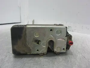 Foto de CERRADURA PUERTA TRASERA DERECHA OPEL ASTRA G BERLINA 1.6  (75 CV / 55 KW) referencia 90561158