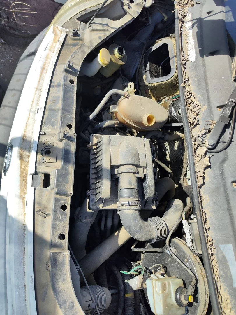 Foto de PANEL FRONTAL NISSAN INTERSTAR (X70) 2.5 dCi Diesel CAT (114 CV / 84 KW)