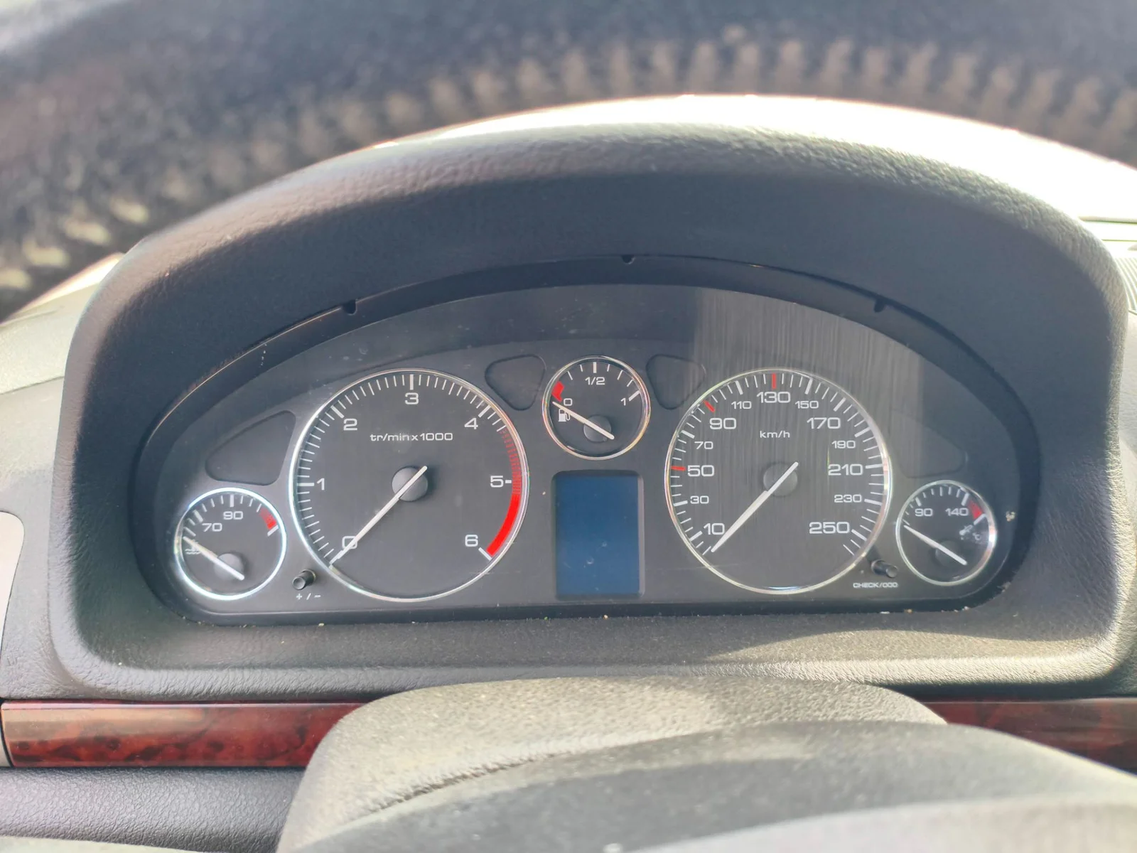 Foto de CUADRO INSTRUMENTOS PEUGEOT 407 SW 2.0 16V HDi FAP CAT (RHR / DW10BTED4) (136 CV / 100 KW)