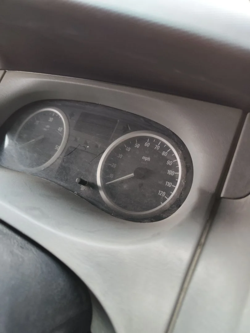 Foto de CUADRO INSTRUMENTOS OPEL VIVARO FURGÓN/COMBI 2.0 16V CDTI (114 CV / 84 KW)