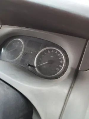 Foto de CUADRO INSTRUMENTOS OPEL VIVARO FURGÓN/COMBI 2.0 16V CDTI (114 CV / 84 KW)