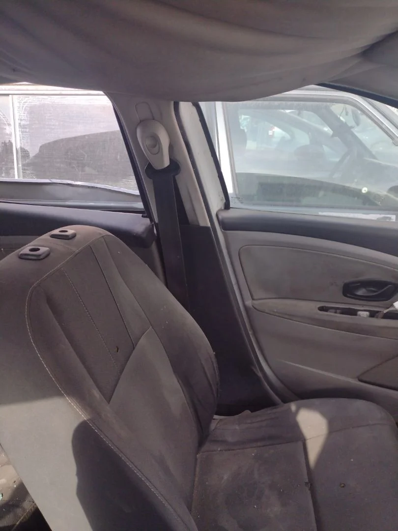 Foto de CINTURON SEGURIDAD DELANTERO IZQUIERDO RENAULT MEGANE III BERLINA 5P 1.5 dCi Diesel CAT (86 CV / 63 KW)