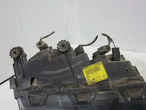 Foto de FARO DERECHO BMW SERIE 3 BERLINA (E46) 2.0 16V Diesel CAT (136 CV / 100 KW) referencia 0301089206 foto 6