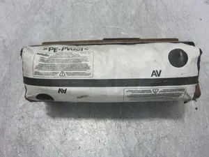 Foto de AIRBAG DELANTERO DERECHO CITROEN XSARA BERLINA 1.6 16V CAT (NFU / TU5JP4) (109 CV / 80 KW) referencia 9631316180 foto 1