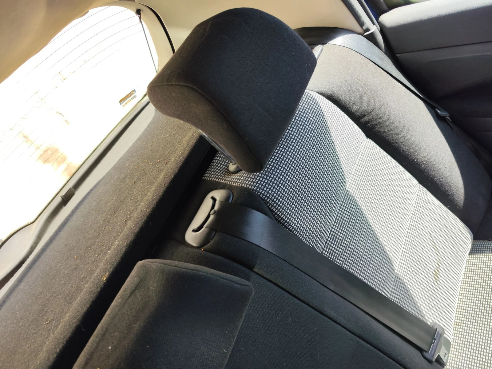 Foto de BANDEJA TRASERA PEUGEOT 307 BERLINA (S2) 1.4 16V CAT (KFU / ET3J4) (88 CV / 65 KW)